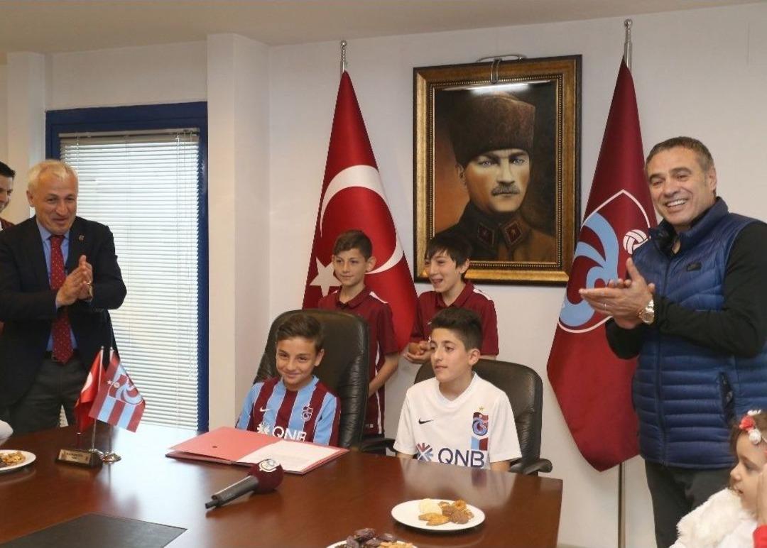 Trabzonspor&rsquo;da 23 Nisan Etkinliği Yapıldı