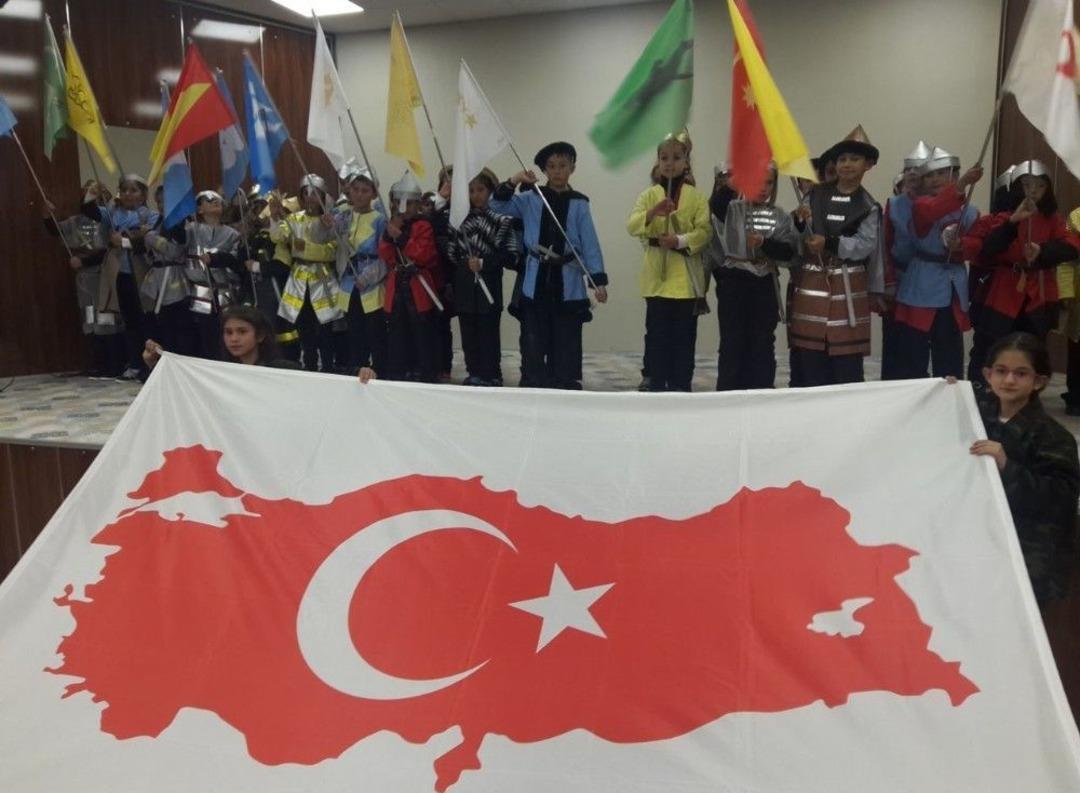 M&uuml;d&uuml;r Yardımcısı Mehmet Y&uuml;ksel: 23 Nisan&rsquo;ı B&uuml;y&uuml;k Bir Sevin&ccedil; Ve Gururla Kutladık