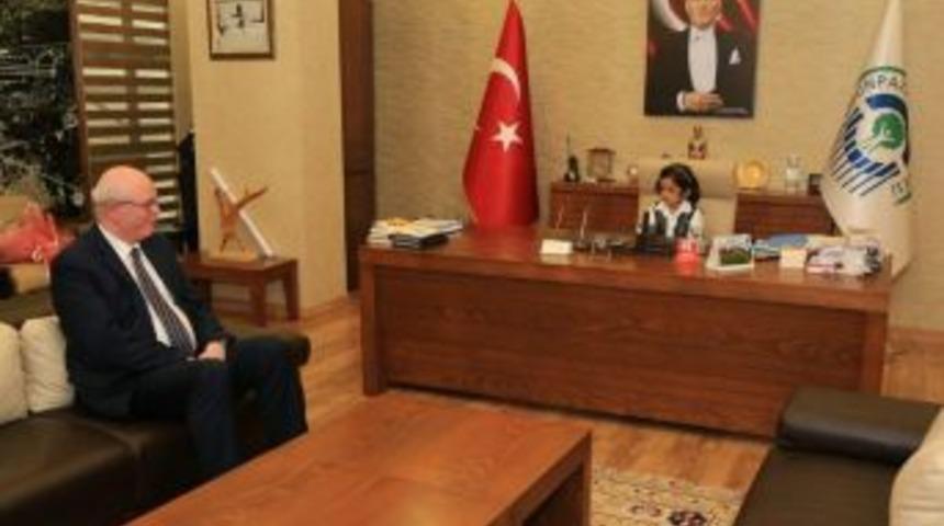 Kurt&rsquo;un Makamı &Ccedil;ocuklara Emanet