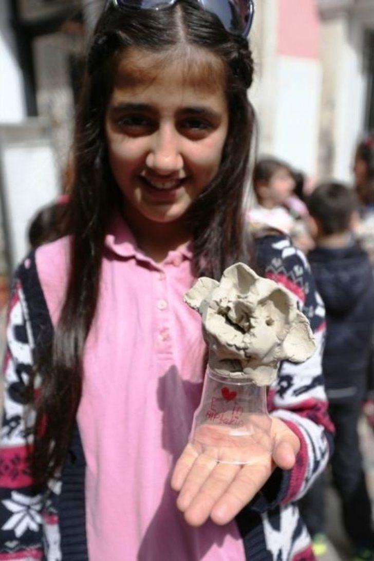 Ata’larına Karikatür Çizdiler G1