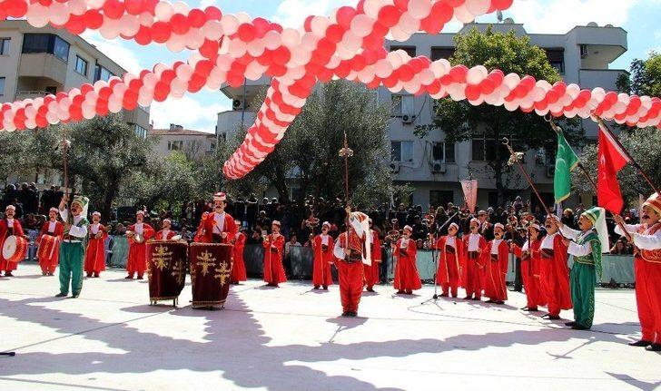 155 Öğrenci Tek Ses 23 Nisan’ı Kutladı G3