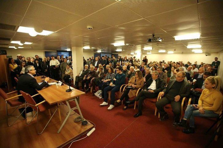 İzmir Kitap Fuarı’nda Akpınar İzdihamı G5