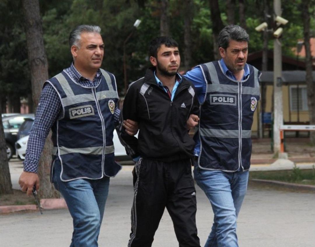 Dondurma Almaya Giden &Ccedil;ocuğu &Ouml;ld&uuml;ren 7 Zanlı Adliyeye Sevk Edildi