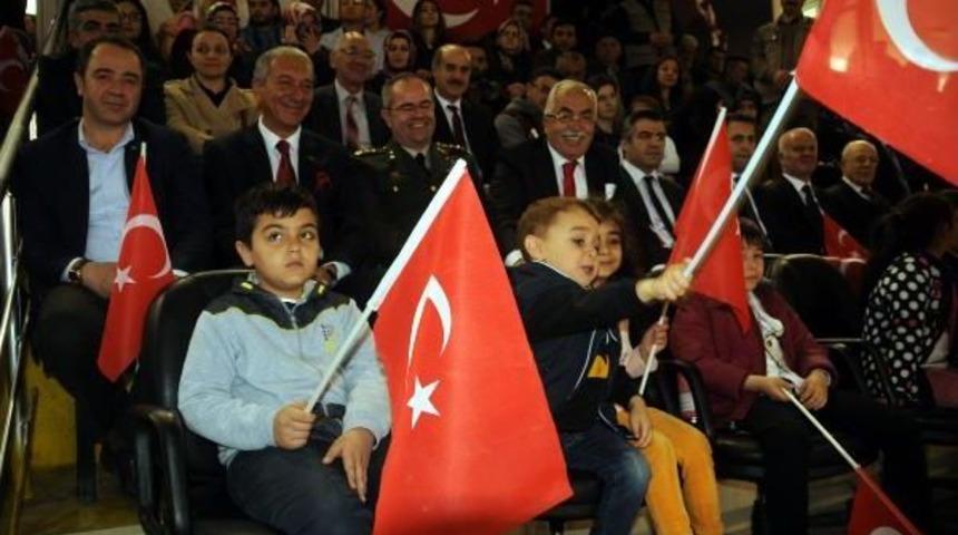 Tokat'ta 23 Nisan T&ouml;renle Kutlandı