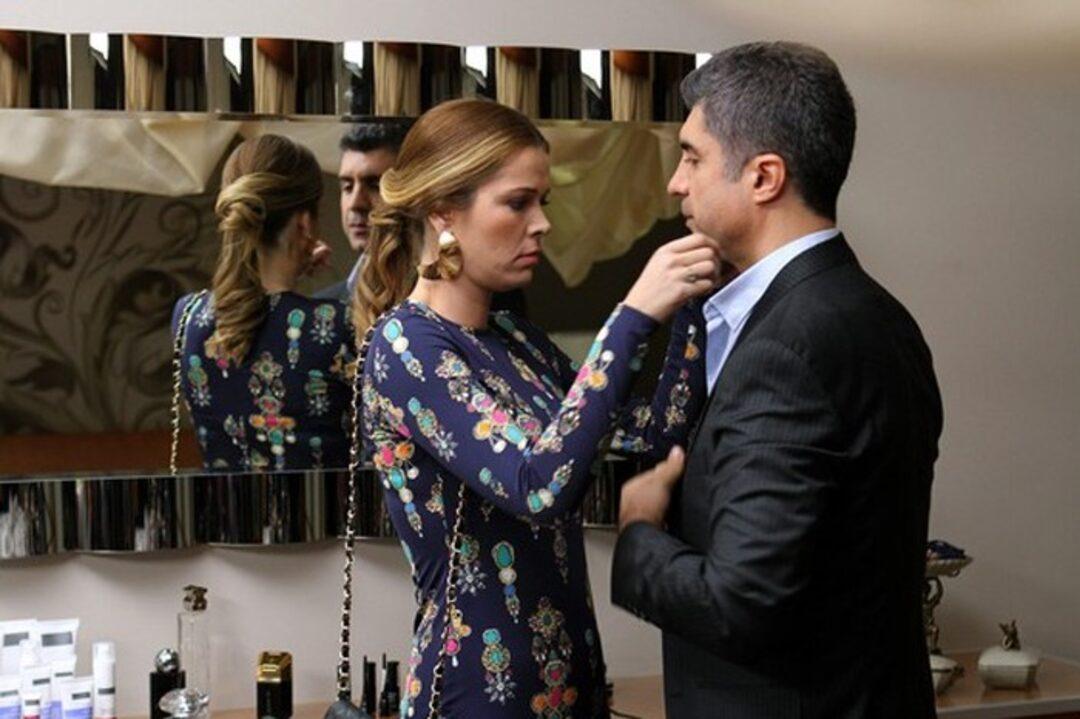 любовь против 16. кахраман и элиф и топрак. озджан дениз и элиф. дефне в сериале любовь против судьбы. кахраман элиф сериал.