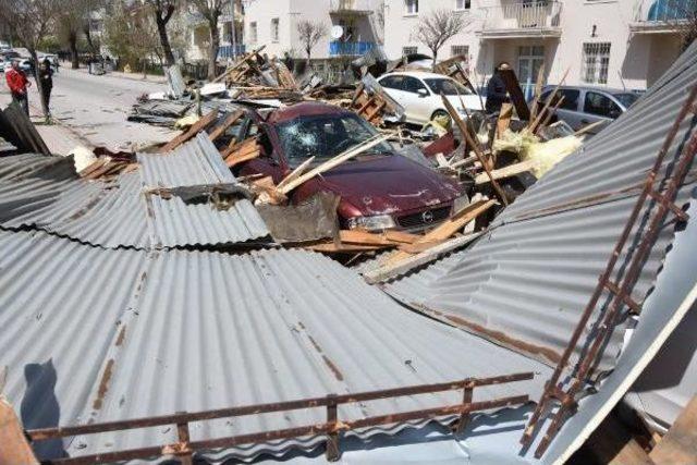 Fırtına, Sivas'ta Büyük Hasara Neden Oldu