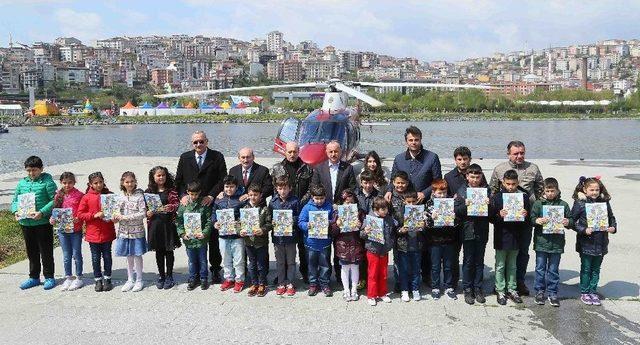 Bağcılar’da Çocuklar 23 Nisan Coşkusunu Göklerde Yaşadı