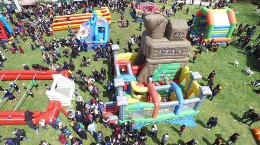 23 Nisan'da 400 &Ccedil;ocuk G&ouml;n&uuml;lleri Fethetti