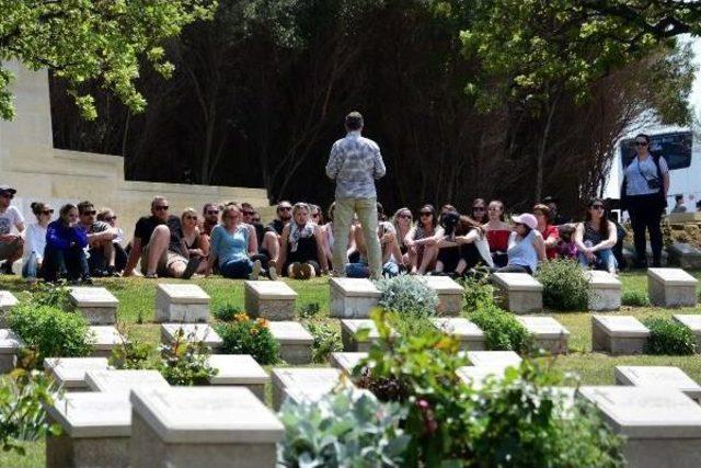 Türk Ve Anzak Torunları Bir Kez Daha Atalarının Huzurunda