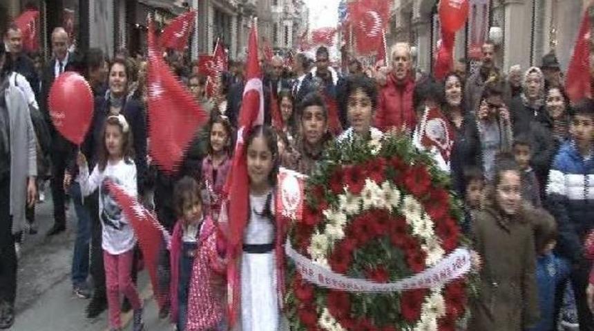 Chp 23 Nisan'ı Taksim'de Kutladı