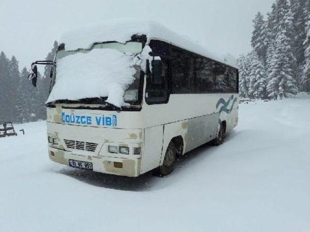 Yaylada Kar Nedeniyle Mahsur Kalan 52 Öğrenci Kurtarıldı
