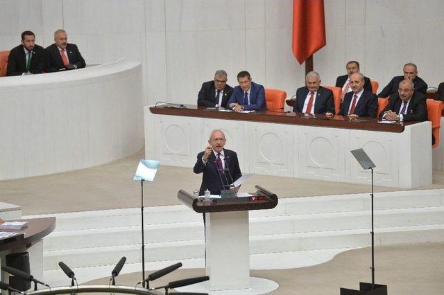 Mecliste ’referandum’ Gerginliği