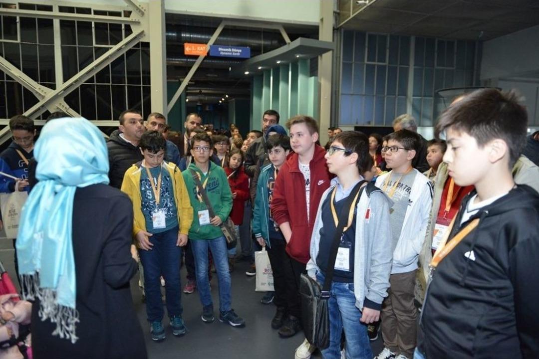 332 &Ouml;ğrenci Seka Bilim Merkezini Ziyaret Etti