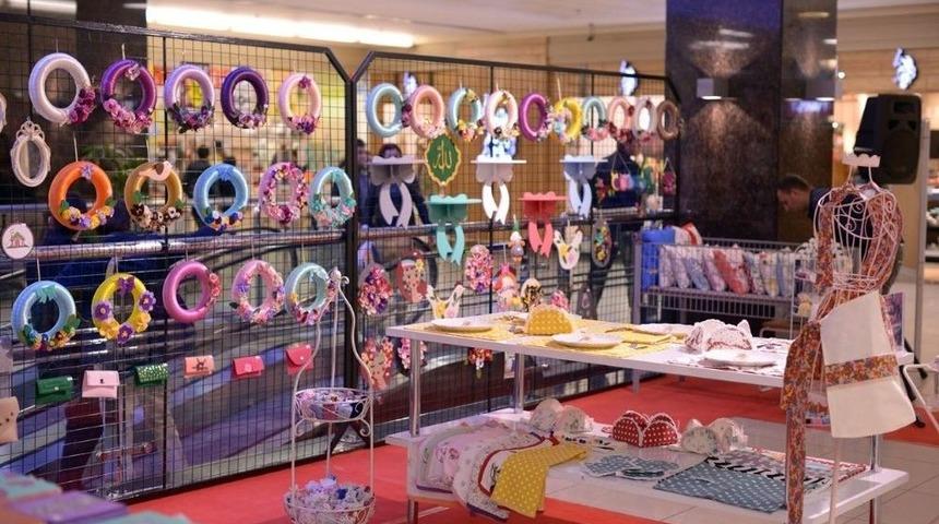 Avm Ziyaret&ccedil;ilerinden Şehit Ailelerine Anlamlı Destek