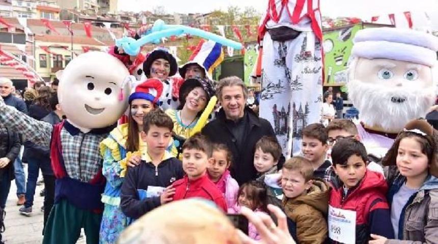 Hask&ouml;y Sahilde '23 Nisan &Ccedil;ocuk Koşusu' Yapıldı&nbsp;