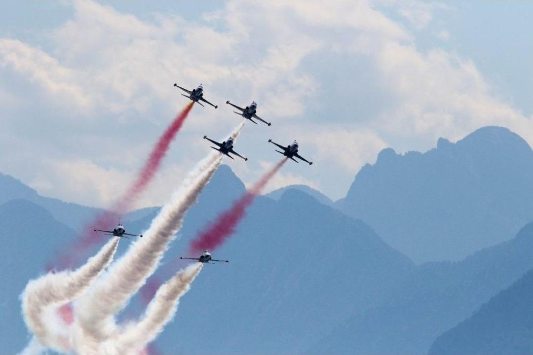 T&uuml;rk Yıldızları 23 Nisan&rsquo;da Nefesleri Kesti