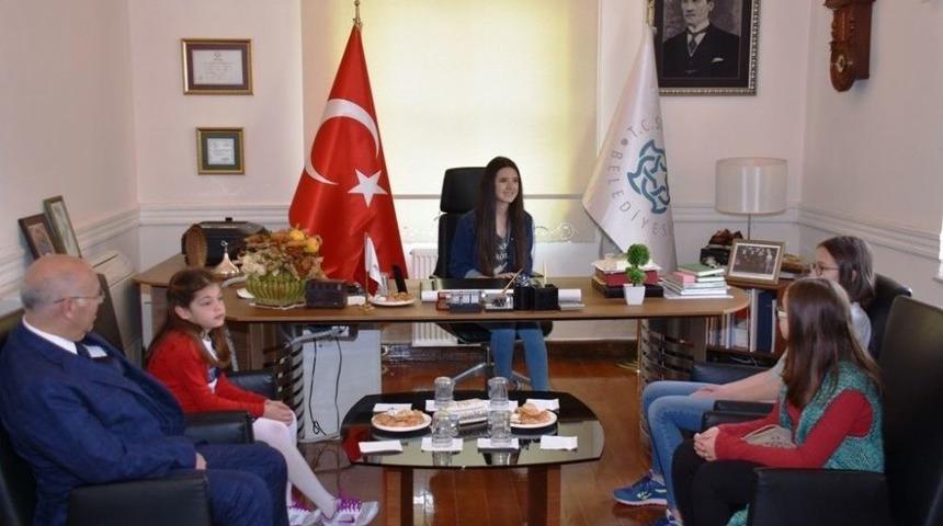 Başkan Eşkinat Koltuğu Devretti