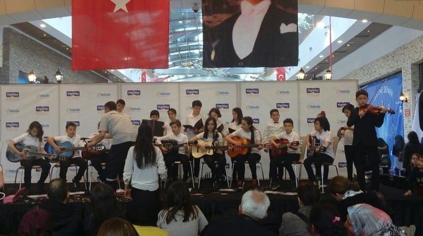 Highway Avm&rsquo;de 23 Nisan Coşkusu