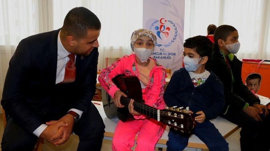 Olimpiyat Komitesinden L&ouml;semili &Ccedil;ocuklara Ziyaret