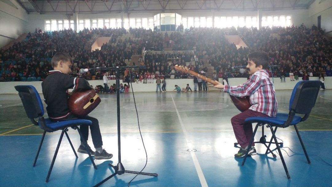Reşadiye&rsquo;de 23 Nisan Coşkuyla Kutlandı