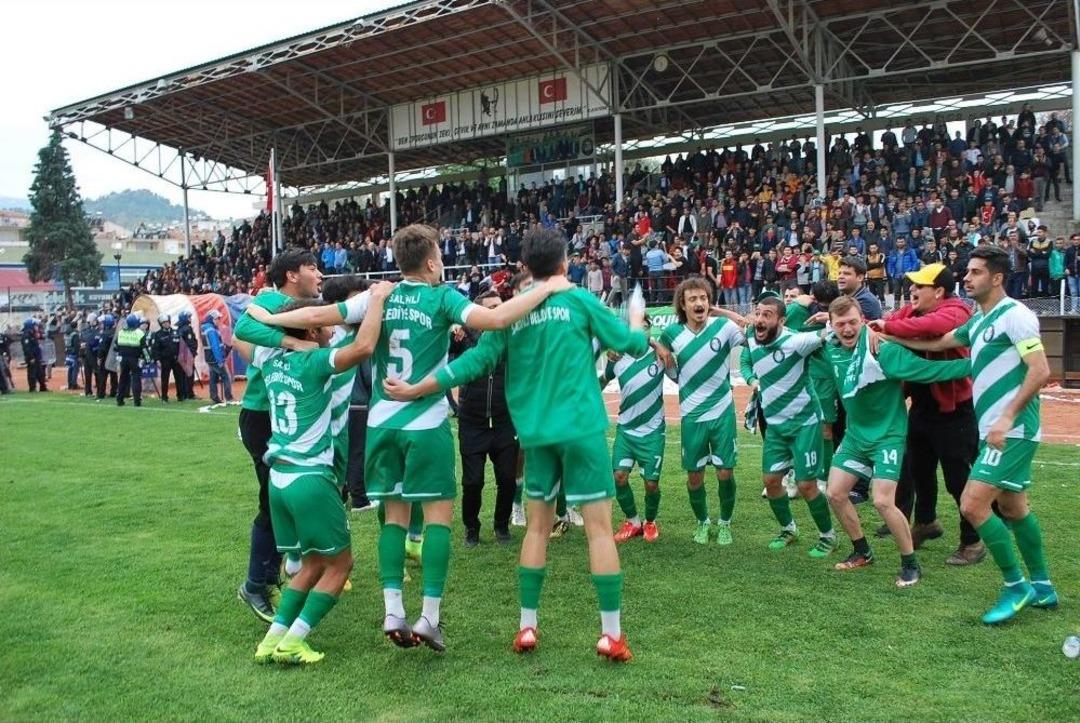 Salihli Belediyespor Play-out Biletini Kaptı