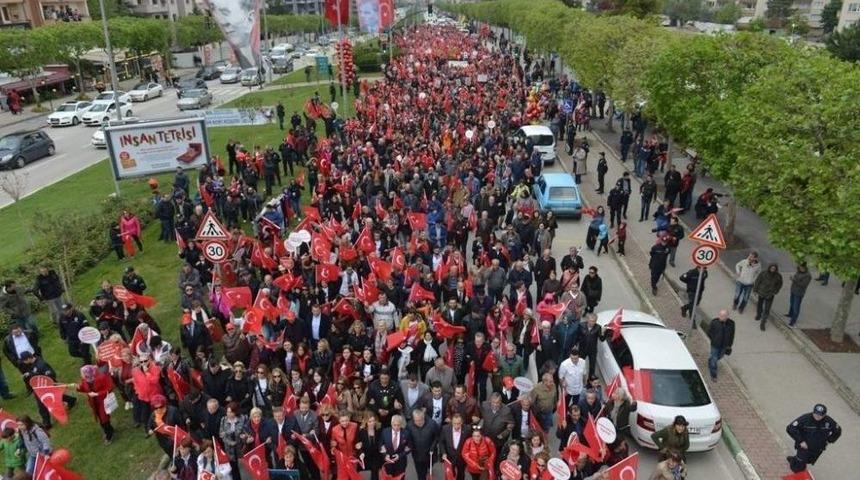 Bursa&rsquo;da 23 Nisan Coşkusu