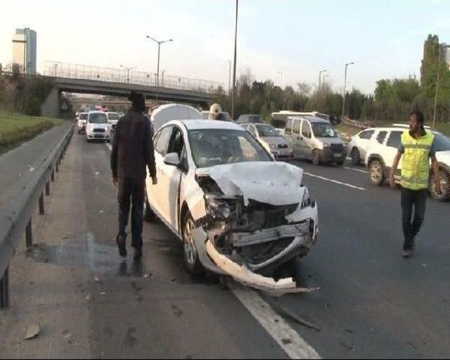 Tem'de Trafik Kazası: 7 Yaralı