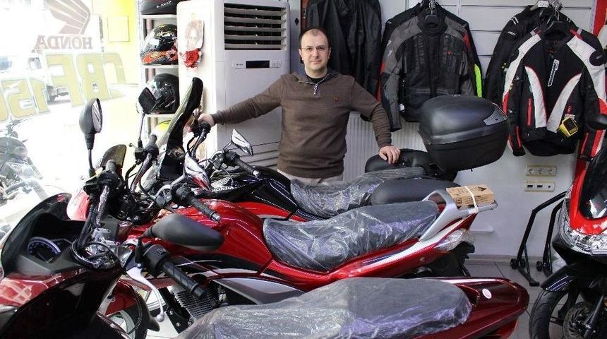 Eğitimini Almadan Motosiklete Binmek İntihar Girişimidir