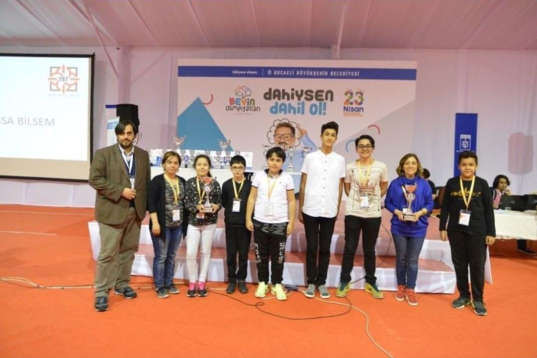 T&uuml;rkiye Beyin Olimpiyatlarının Şampiyonu İzmit Bilim Ve Sanat Merkezi Oldu