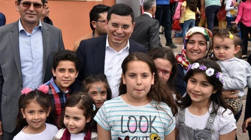 T&uuml;t&uuml;nc&uuml;&rsquo;den Eğitime Destek