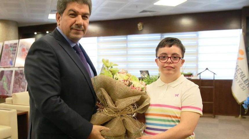 Down Sendromlu Rabia, Başkan Oldu