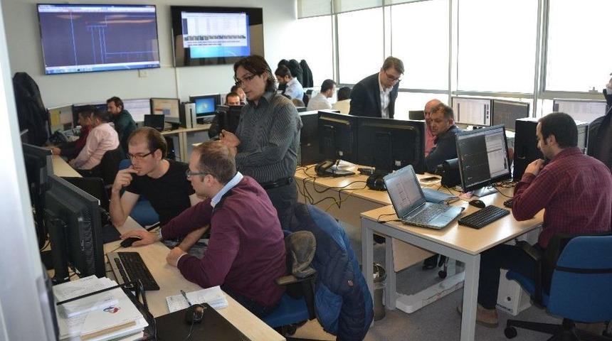 Akt&uuml;rk: &ldquo;şebeke Y&ouml;netim Operat&ouml;rleri İle Teknolojik Uygulamalarımızın Etkinliğini Artırıyoruz&rdquo;