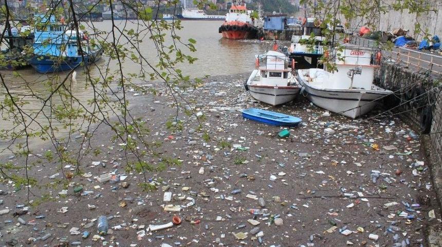 Karadeniz, &Ccedil;&ouml;pdeniz Oldu