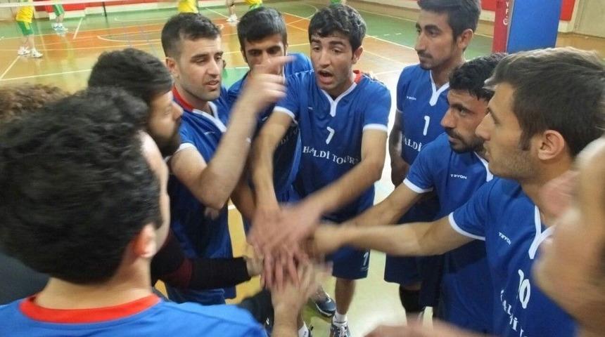 Van&rsquo;ın Sessiz Adamlarından &Ccedil;ifte Galibiyet