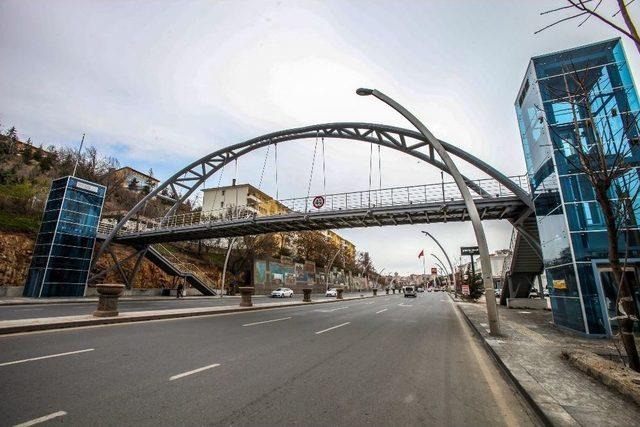 Başkent’e 5 Yeni Yaya Üst Geçidi