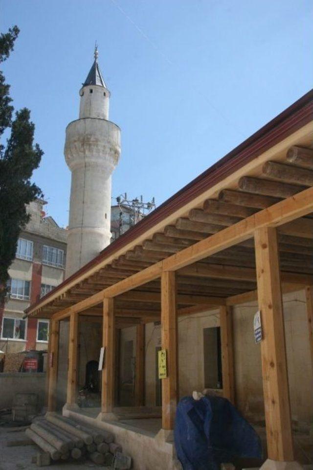 Murtaza Camii Restorasyonu Sürüyor