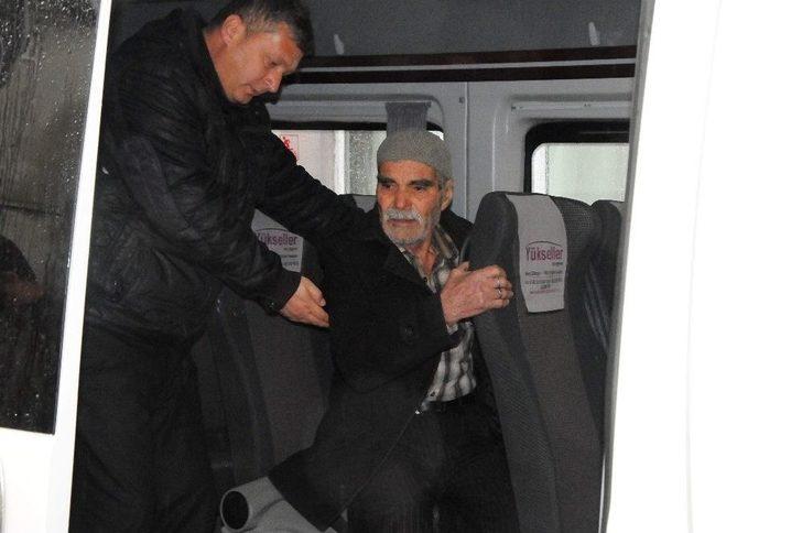 Bakıma Muhtaç Baba Ve Oğluna Yardım Eli Uzandı G4