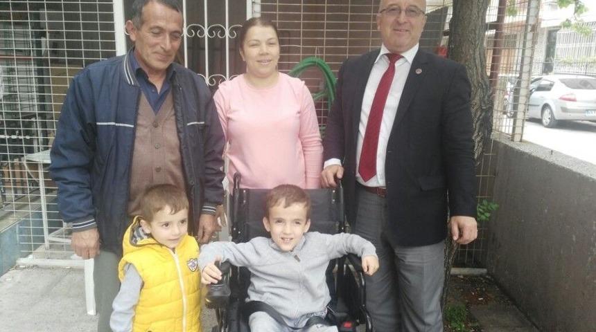 Engelli Minik Oğuzhan&rsquo;a Bayram Hediyesi