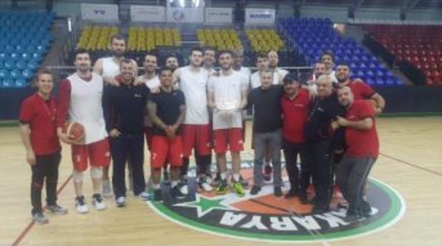 Petkimspor Play Off'u Bekliyor