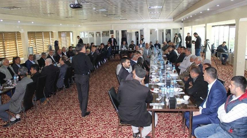 Aşiret Mensupları Terör Örgütleri Hakkında Bilgilendirildi