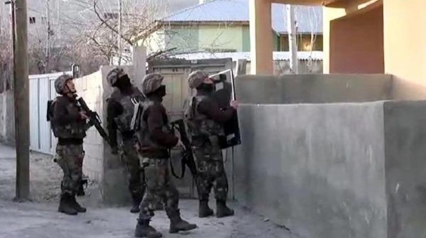 Van'da Pkk Operasyonu: 16 G&ouml;zaltı