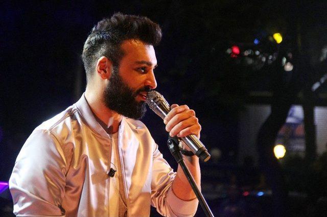 Emre Kaya 23 Nisan’da Adana’da Sahne Aldı