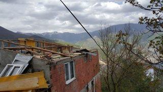 Artvin’de 100’e Yakın Ev Fırtınadan Etkilendi