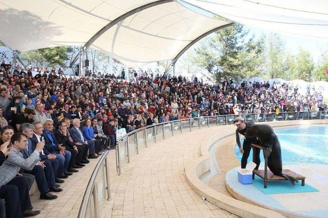 Gaziantep Hayvanat Bahçesi’ne Bir Günde 90 Bin Ziyaretçi