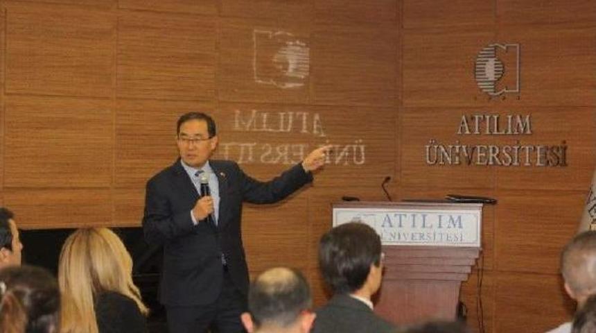 Kore Cumhuriyeti B&uuml;y&uuml;kel&ccedil;isi Cho Atılım &Uuml;niversite'nde