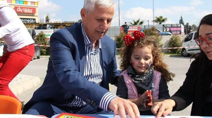 S&ouml;ke Belediyesi &Ccedil;ocuklara Bayram Yaşattı
