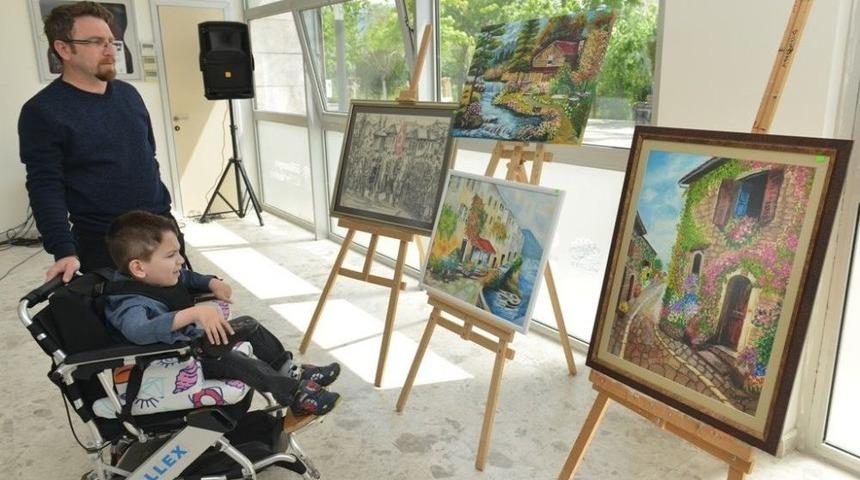 Nil&uuml;ferli Kadınlardan Sergi