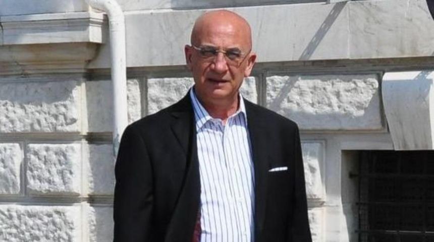 Emekliden Fransız Konsolosluğu'na Siyah &Ccedil;elenk