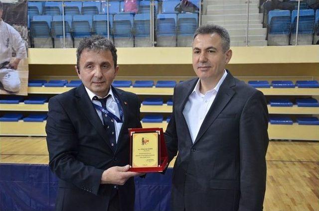 İller Arası Karate Şampiyonası Seremonisi Yapıldı