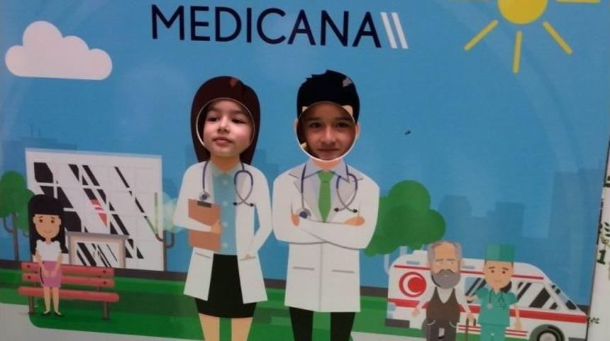 Medicana Sivas Hastanesi 23 Nisan&rsquo;da &Ccedil;ocukları Unutmadı